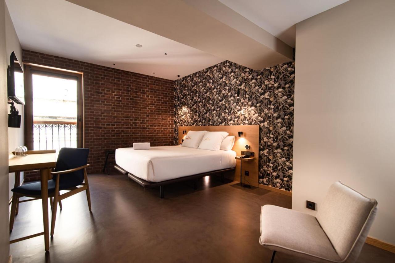 Luxe Kamer met 1 of 2 Bedden en Balkon